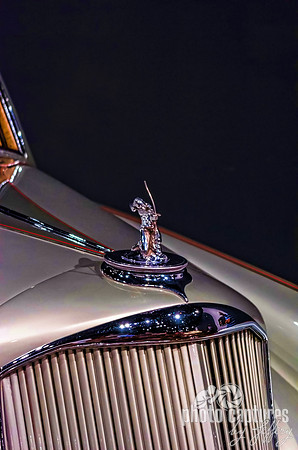 1933 Pierce Arrow Silver Arrow Sedan Hood Ornament