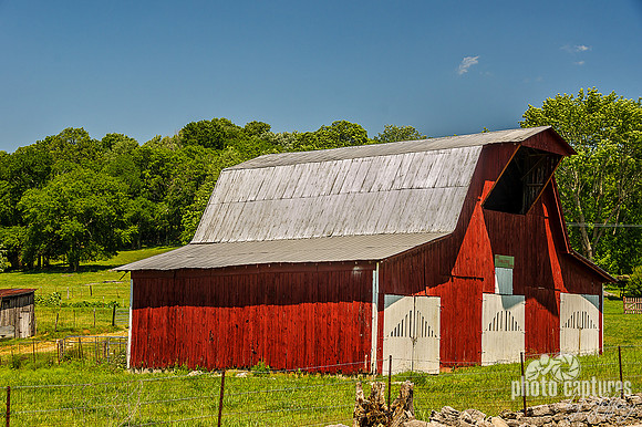 Side view Red Barn Hickman County TN