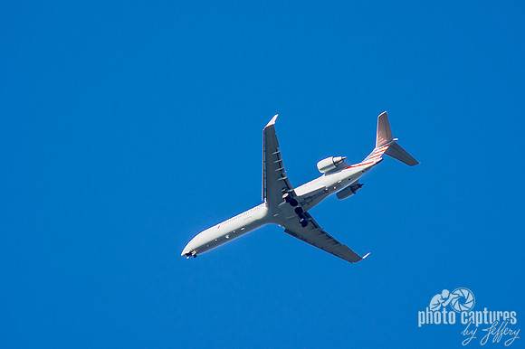 The plane the plane arriving Nashville