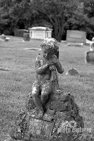 Little Angel Boy Resting Sculpture Resting black and white