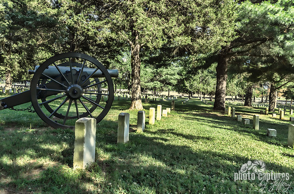 Stones River National Cemetery cannon