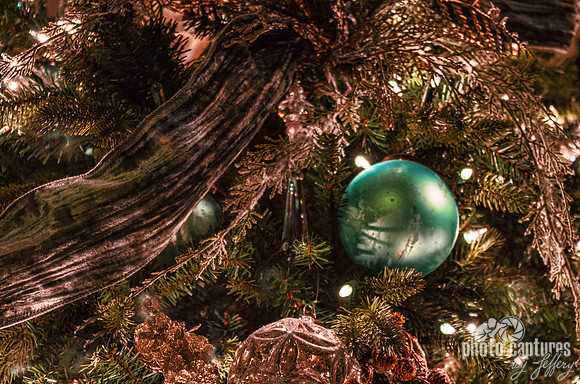 Antiqued blue ornament garland Parade of Trees